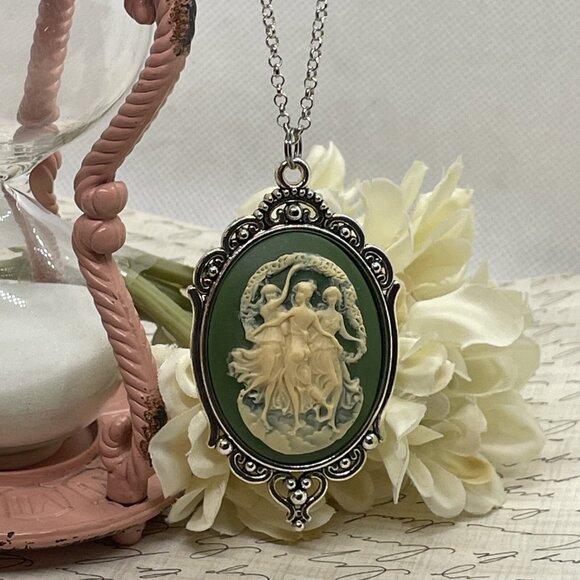 Dancers Muses Muse Cameo Green Victorian Necklace Charm Gift Mom Wife Daughter - Picture 3 of 10